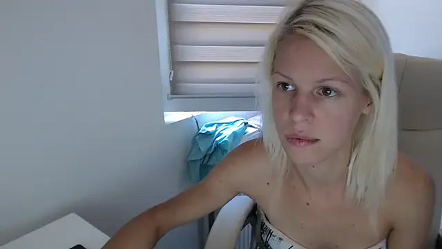 NATINATU252525 – webcam model profile photo Image 14
