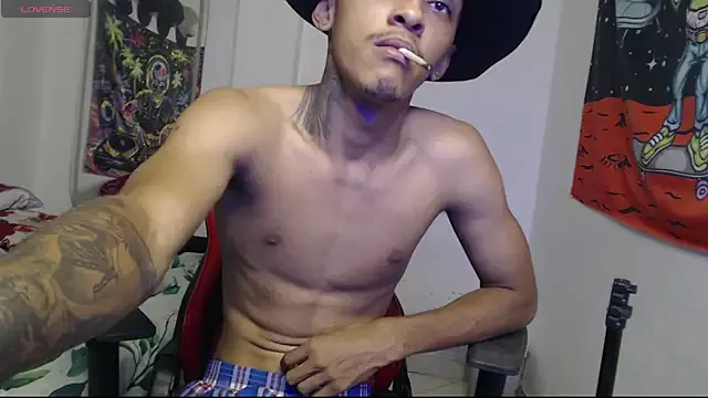  – webcam model profile photo Image 7