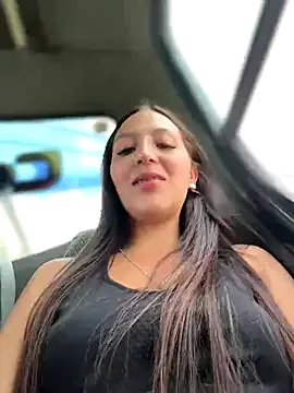  – webcam model profile photo Image 4