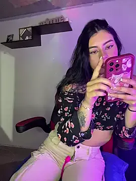 emily_22x Image 7