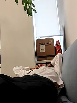 maataaan – webcam model profile photo Image 10