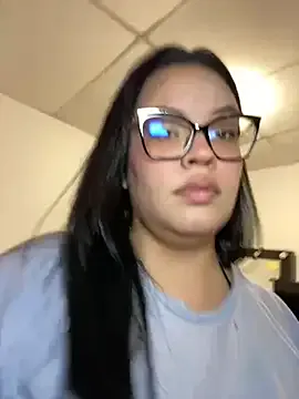 Yui-Ch – webcam model profile photo Image 12