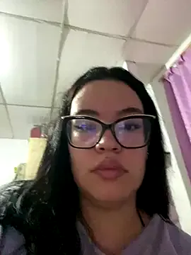 Yui-Ch – webcam model profile photo Image 18