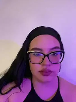 Yui-Ch – webcam model profile photo Image 19