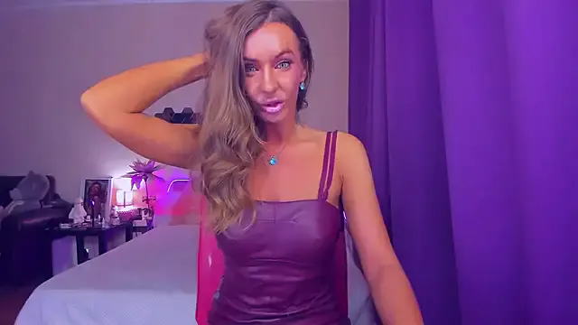 MaddieVixen – webcam model profile photo Image 4