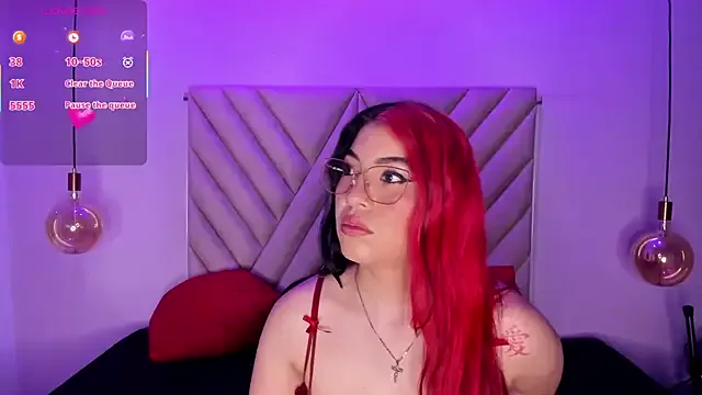 NicoletteBosch – webcam model profile photo Image 18