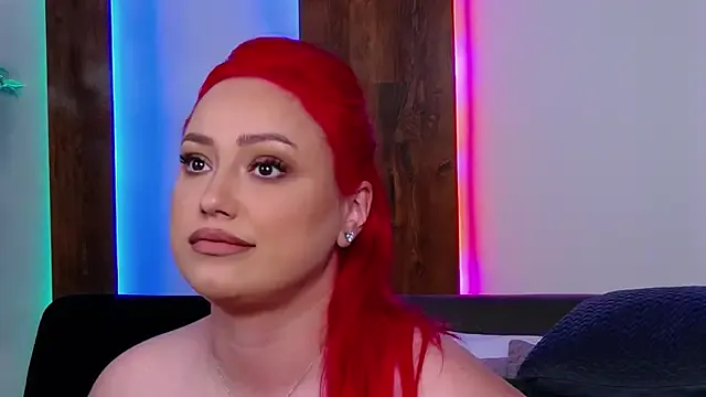 zui_lu – webcam model profile photo Image 2