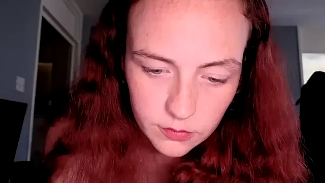 roouse – webcam model profile photo Image 13