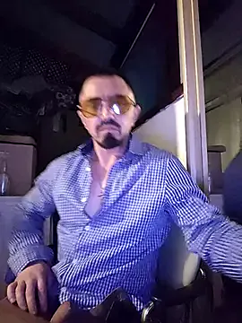 couple17 – webcam model profile photo Image 3