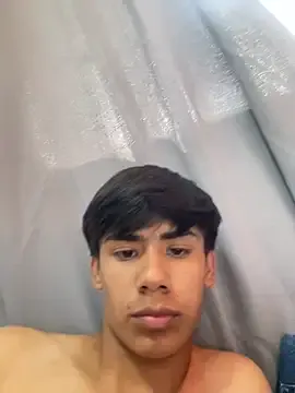  – webcam model profile photo Image 6