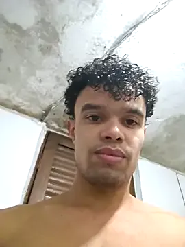 seraphine23 – webcam model profile photo Image 8