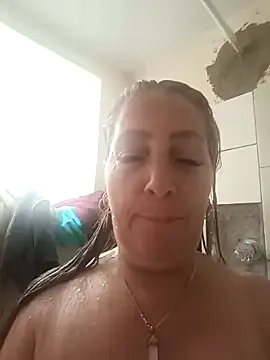 maataaan – webcam model profile photo Image 4