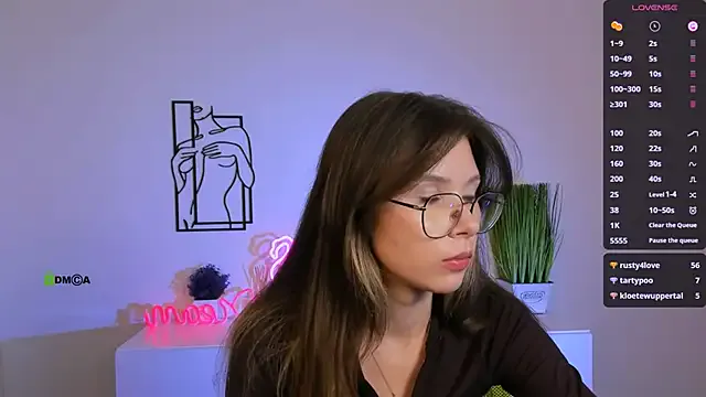 Queen_Daisy – webcam model profile photo Image 11