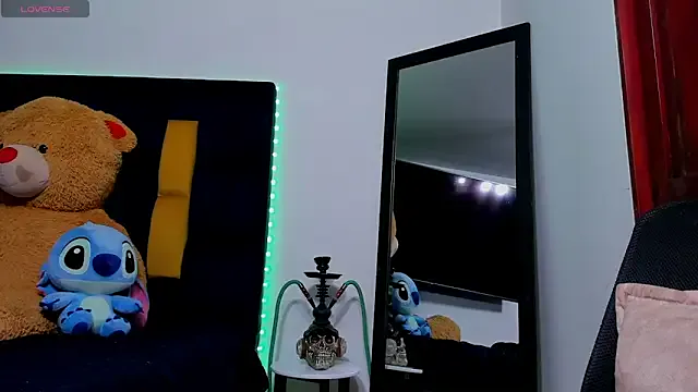 oypo – webcam model profile photo Image 17