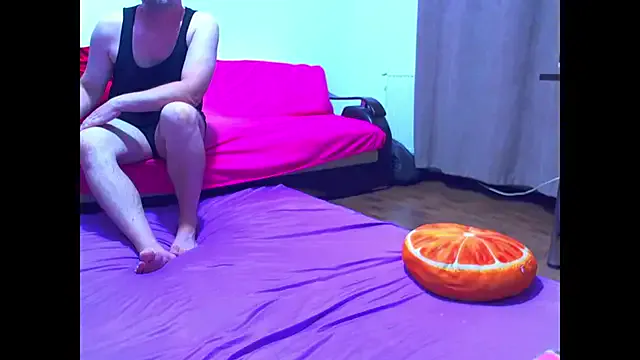 docmilf12 – webcam model profile photo Image 5