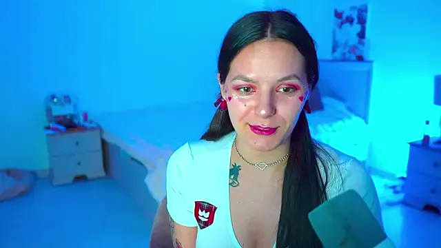 roouse – webcam model profile photo Image 14