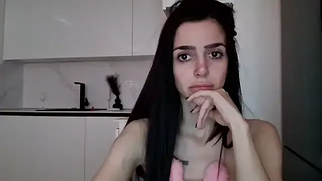 exotic_brunettee Image 4