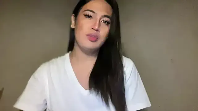 NANA_7 – webcam model profile photo Image 14