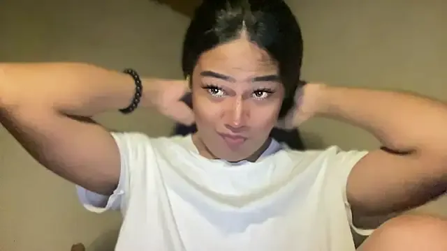 NANA_7 – webcam model profile photo Image 16