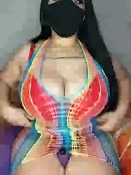 seraphine23 – webcam model profile photo Image 16