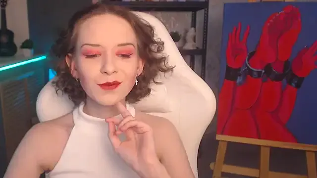 roouse – webcam model profile photo Image 12