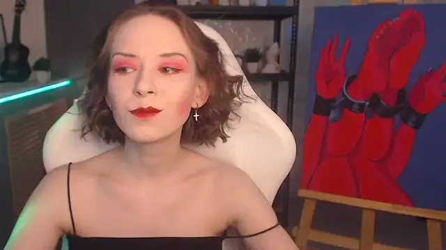 roouse – webcam model profile photo Image 15