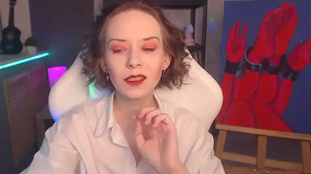 roouse – webcam model profile photo Image 2