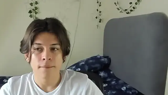 Humsafa-13 – webcam model profile photo Image 2