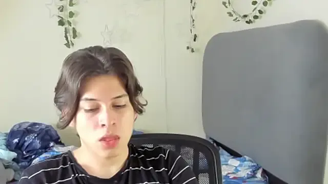 Humsafa-13 – webcam model profile photo Image 4