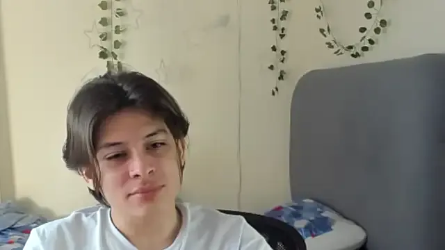 Humsafa-13 – webcam model profile photo Image 6