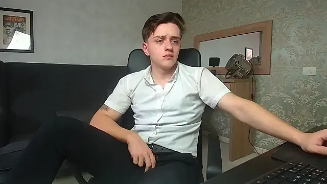  – webcam model profile photo Image 8