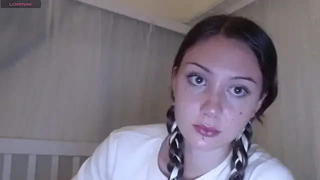 Valeria_Thompson1 – webcam model profile photo Image 16