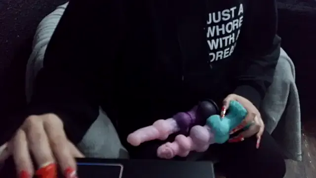 Yui-Ch – webcam model profile photo Image 16