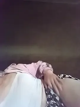 HotBella- – webcam model profile photo Image 17