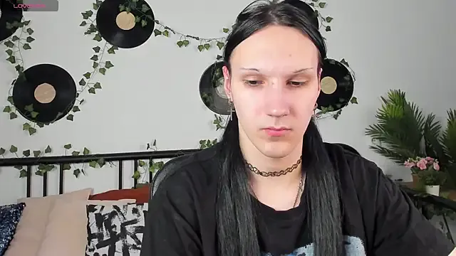 nam_tootsis – webcam model profile photo Image 1