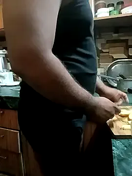 _MiaQueen_ – webcam model profile photo Image 6