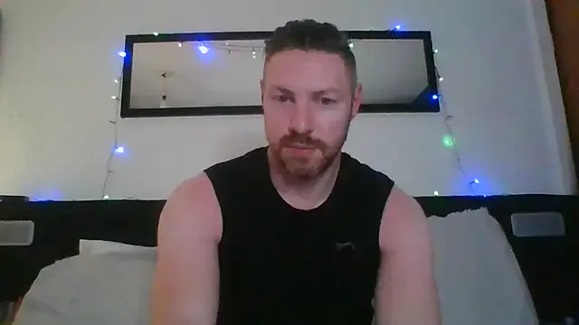  – webcam model profile photo Image 5