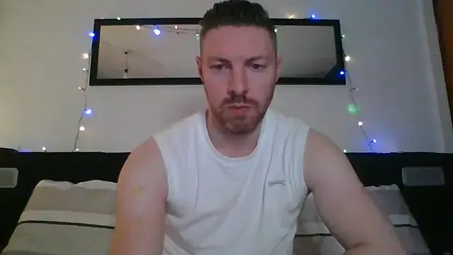  – webcam model profile photo Image 8