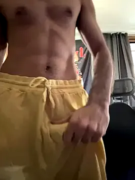roouse – webcam model profile photo Image 18