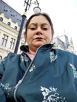 ElizaLuxe – webcam model profile photo Image 6