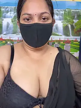 seraphine23 – webcam model profile photo Image 16