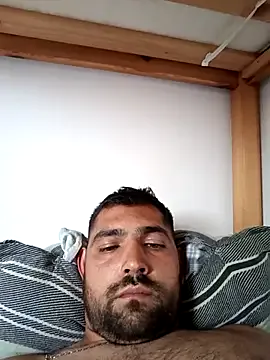 roouse – webcam model profile photo Image 6