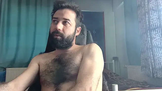 roouse – webcam model profile photo Image 6