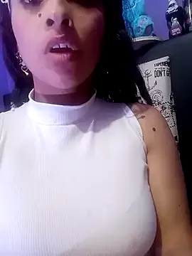 POCARI_SWEAT – webcam model profile photo Image 1