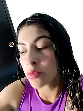 POCARI_SWEAT – webcam model profile photo Image 17