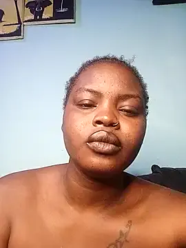 roouse – webcam model profile photo Image 16