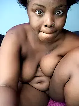roouse – webcam model profile photo Image 4