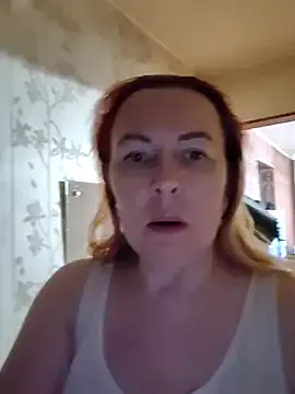 roouse – webcam model profile photo Image 10