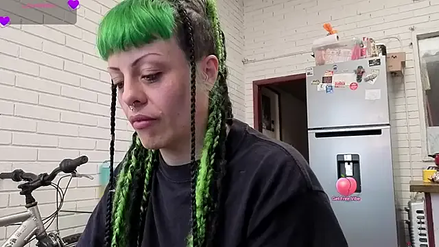 Mia--meow – webcam model profile photo Image 19