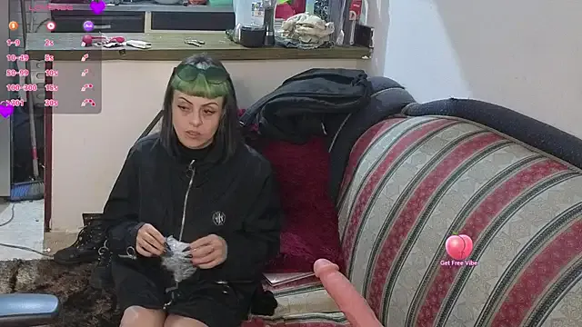 Mia--meow – webcam model profile photo Image 9